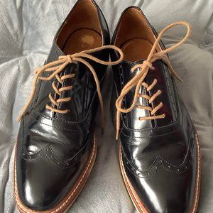 Ladies Brogues Massimo Dutti Size 38 Brown with laceup, white sole